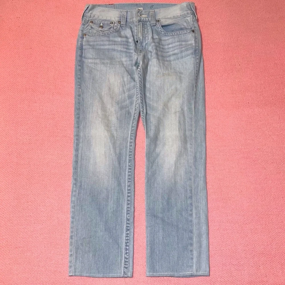 True Religion Slim Flap Mens Jeans Light Wash Blue Denim Size 33‎